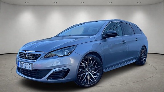 Peugeot 308 SW 2 of 24