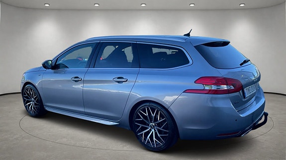 Peugeot 308 SW 7 of 24