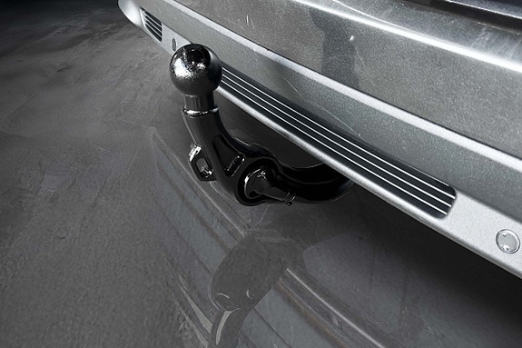 Ford S-MAX 18 of 26