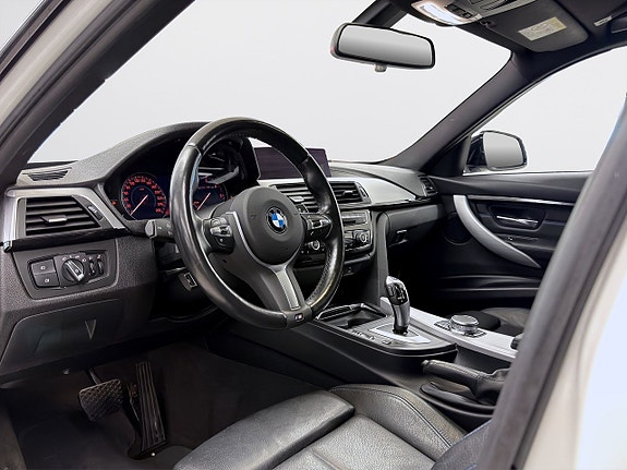 BMW 320 9 of 18