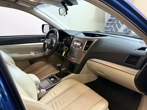 Subaru Outback 12 of 15