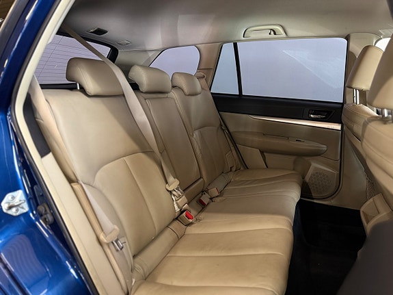 Subaru Outback 14 of 15