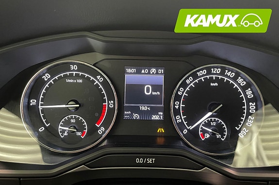 Skoda Superb 8 of 19