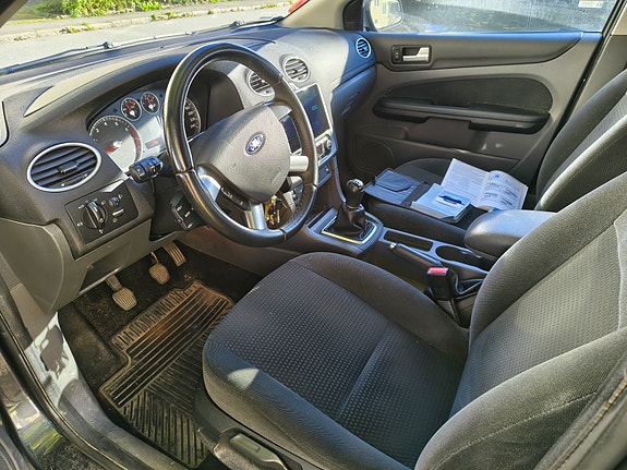 Ford Focus 8 of 10
