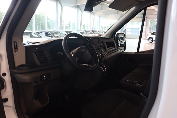 Ford Transit 6 of 12