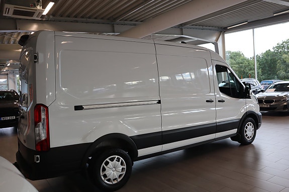 Ford Transit 2 of 12