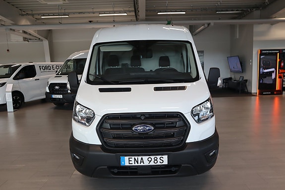 Ford Transit 3 of 12
