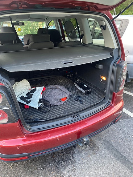 Volkswagen Touran Cross 5 of 6