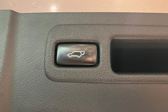Lexus NX300h 15 of 21