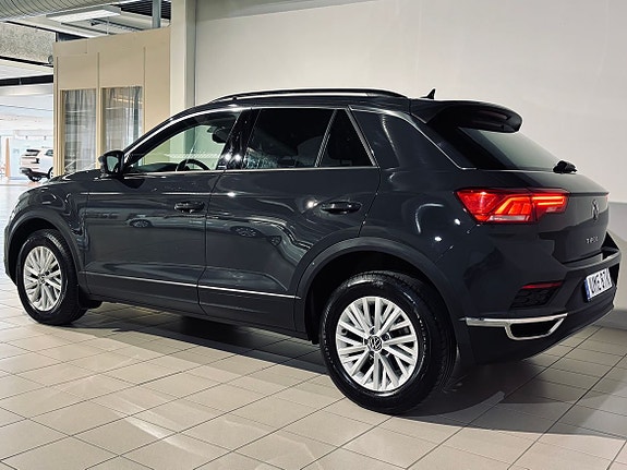 Volkswagen T-Roc 4 of 18