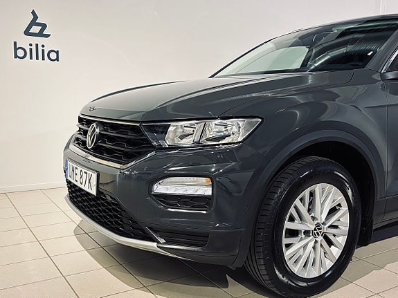 Volkswagen T-Roc 2 of 18