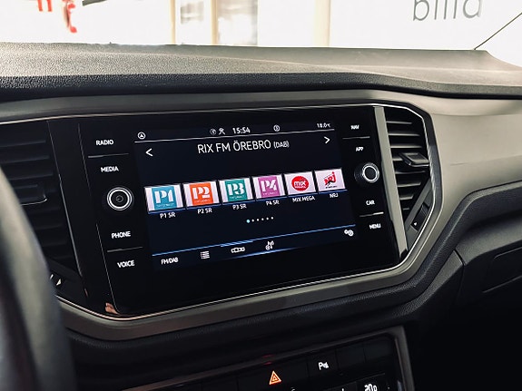 Volkswagen T-Roc 12 of 18