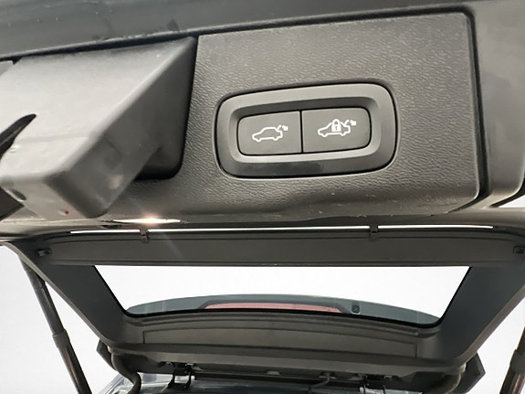 Volvo XC60 30 of 30