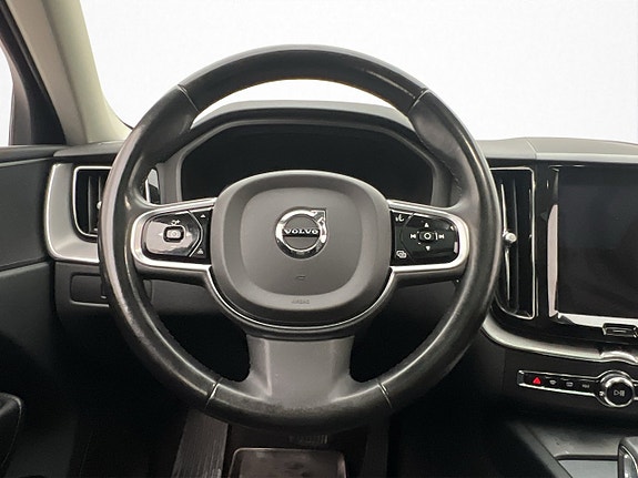 Volvo XC60 11 of 30