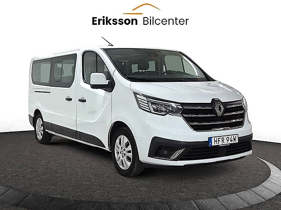 Renault Trafic 2 of 27