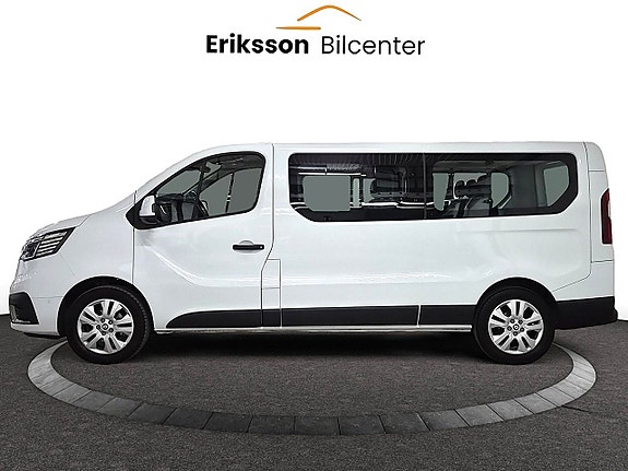 Renault Trafic 7 of 27