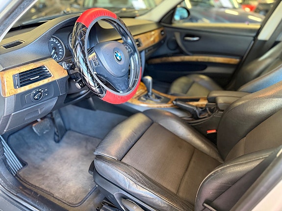 BMW 325i 5 of 11