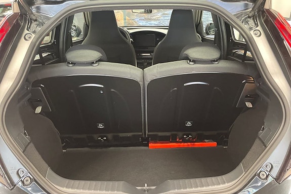 Toyota Aygo X 11 of 20