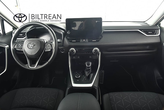 Toyota RAV4 8 of 21