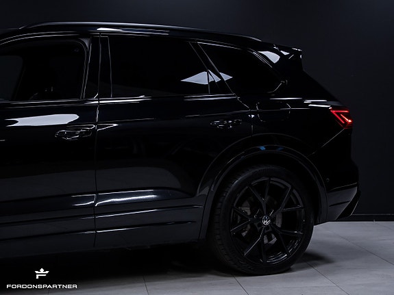 Volkswagen Touareg 8 of 30