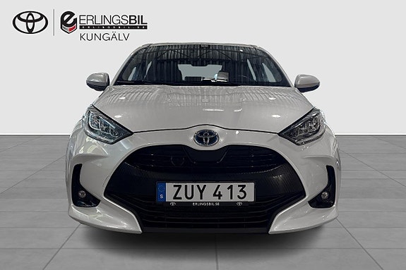 Toyota Yaris 6 of 12
