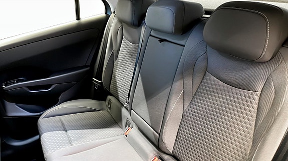 Volkswagen T-Roc 11 of 12