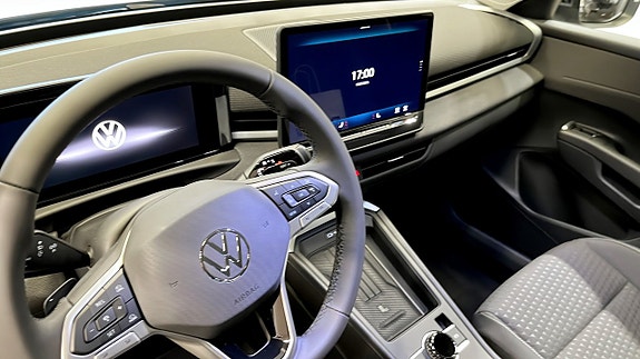 Volkswagen T-Roc 9 of 12