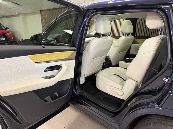 Mazda CX-80 17 of 21