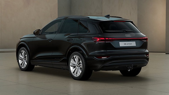 Audi Q6 e-tron 2 of 11