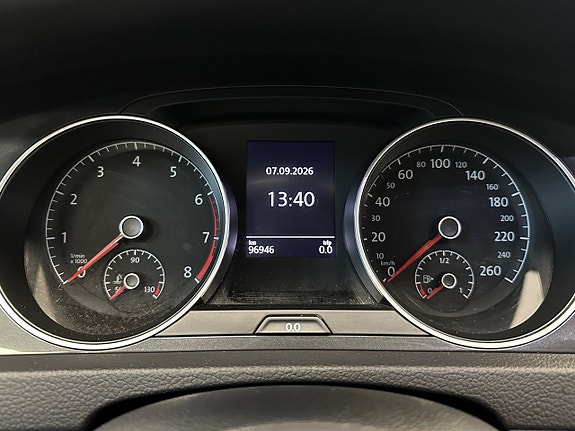 Volkswagen Golf Alltrack 21 of 28