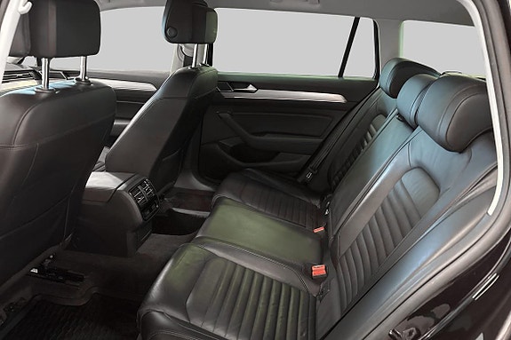 Volkswagen Passat 21 of 21