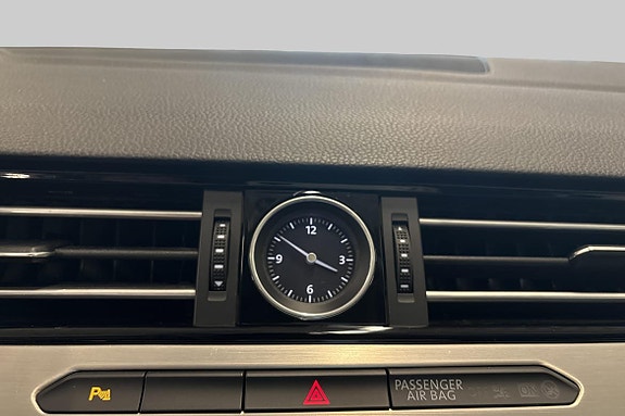 Volkswagen Passat 17 of 21