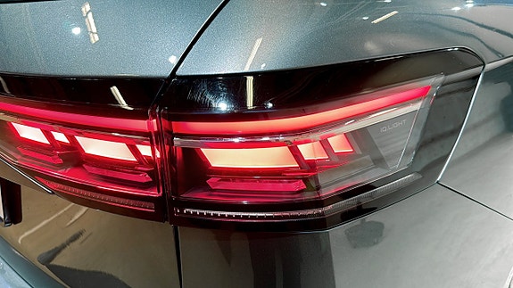 Volkswagen Passat 16 of 23
