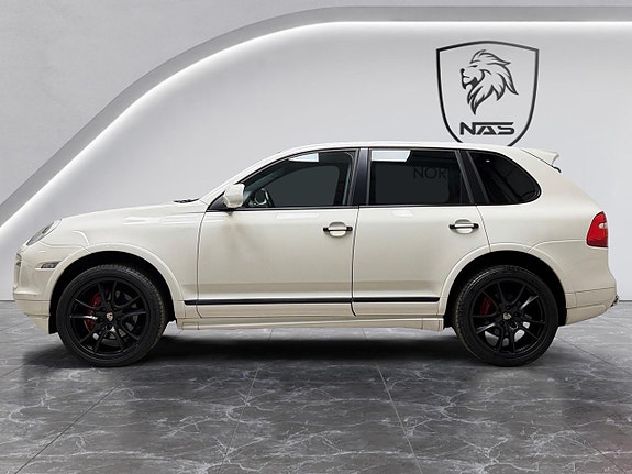 Porsche Cayenne GTS 3 of 20