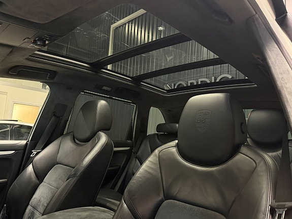 Porsche Cayenne GTS 14 of 20