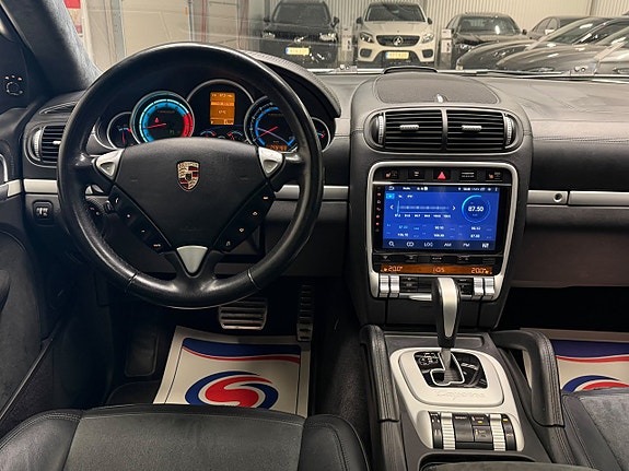 Porsche Cayenne GTS 11 of 20