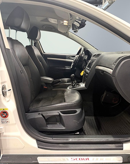 Skoda Octavia Scout 15 of 21