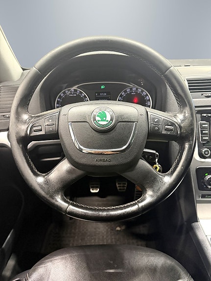 Skoda Octavia Scout 18 of 21