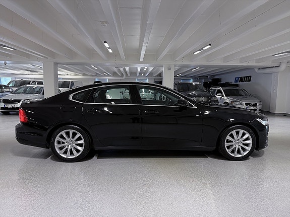 Volvo S90 4 of 30