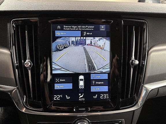 Volvo S90 28 of 30