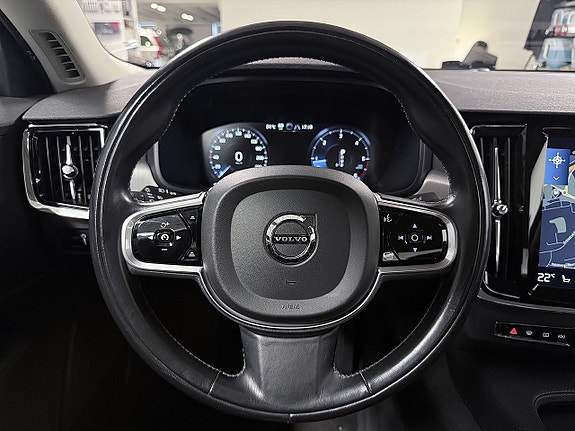 Volvo S90 12 of 30