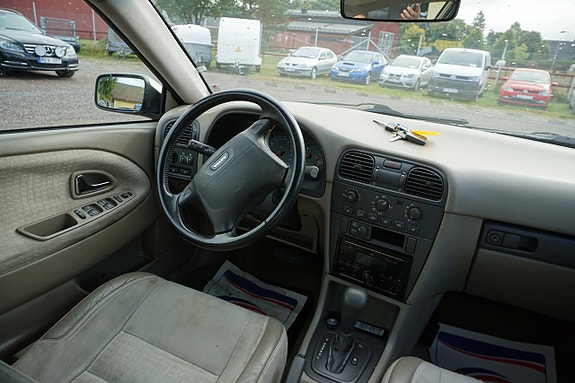 Volvo S40 6 of 8