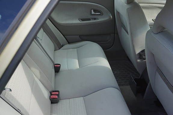 Volvo S40 7 of 8