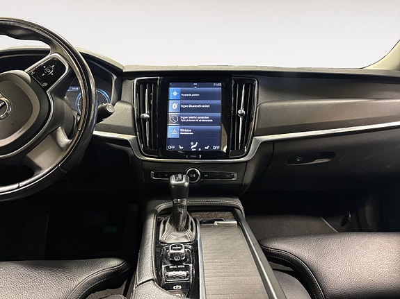 Volvo V90 Cross Country 11 of 21