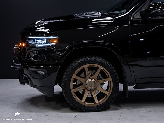 Dodge RAM 1500 3 of 30