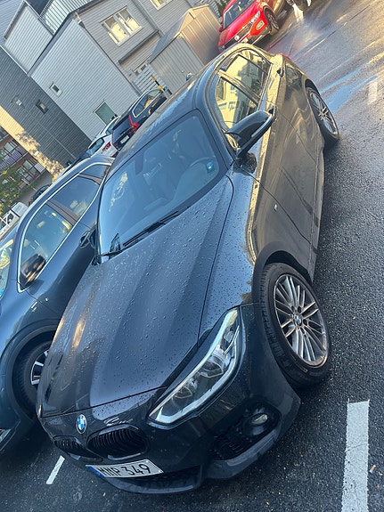 BMW 118i 2 of 4