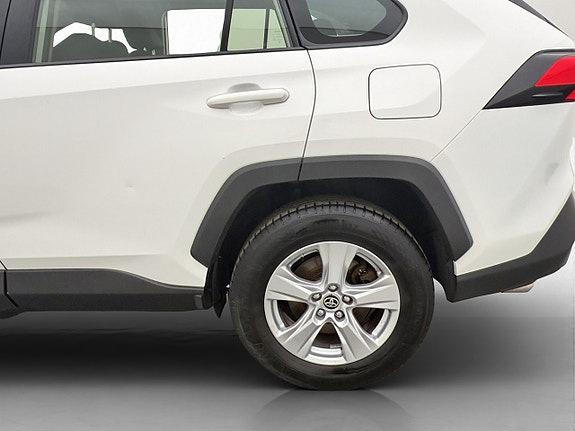 Toyota RAV4 30 of 30