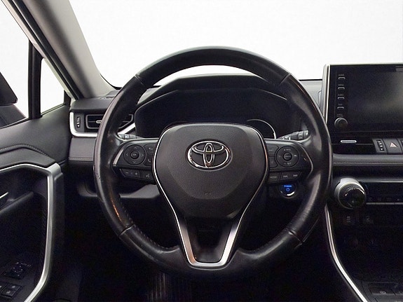 Toyota RAV4 13 of 30