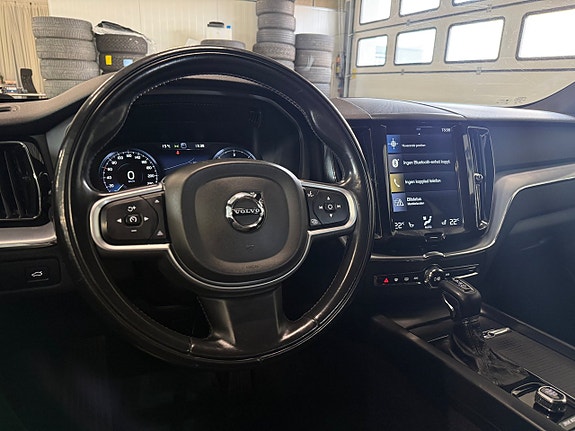 Volvo XC60 12 of 21