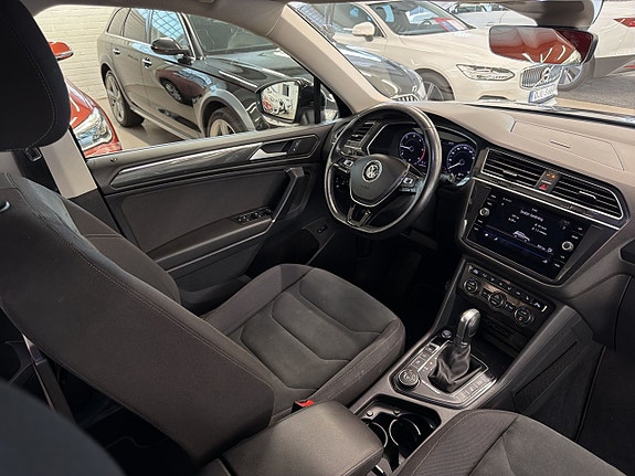 Volkswagen Tiguan Allspace 24 of 30